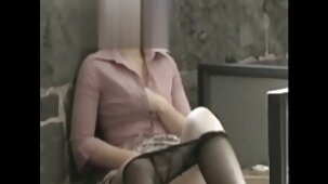 La blonde s'est donnée à film complet porno francais gratuit l'homme noir chaud dans les mains