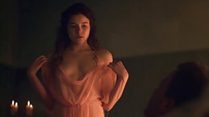 Un couple marié aime le les meilleurs films porno français sexe à la maison dans une atmosphère détendue