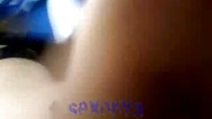 Derrière conduit film porno gratuit et français dans le sein d'une charmante princesse