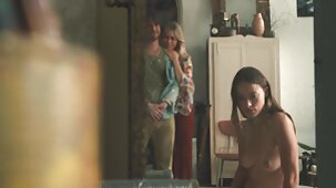 Swift girl s'est donnée à un gentleman costaud film erotique porno francais