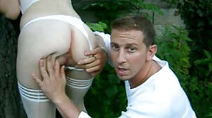 Une brune aux film porno francais en entier cheveux longs se fait enculer et baiser la chatte