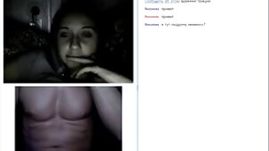 Brune érotiquement nue pour se masturber film porno gratuit et en français