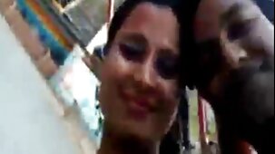 Nouvelle petite amie aux cheveux blancs a atterri sur une grosse bite vidéo x gratuit français