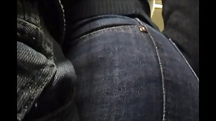 Au film porno français entier format doublette, des mecs baisent une mature hard et avec des coups
