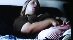 Un mec solide a baisé une fille aux yeux film porno gratuit fr étroits sur le lit