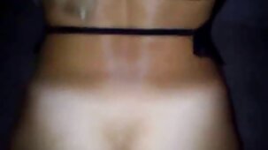 Krupnyak baise une nana dans la voiture sur le siège film porno francais amateur arrière